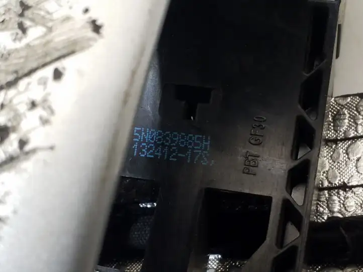 Volkswagen Jetta VI (2011 - 2018) 5N0839885H Наружная ручка двери — фото 3