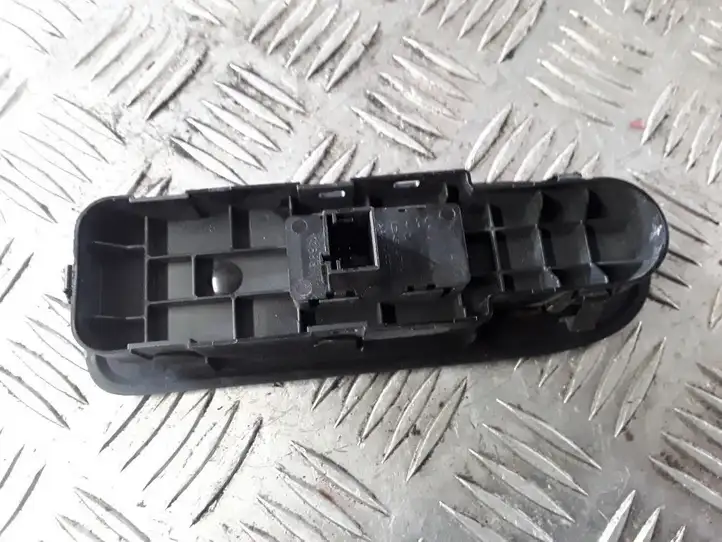 Peugeot 508 (2010 - 2014) 96661102 Блок кнопок стеклоподъемников — фото 2