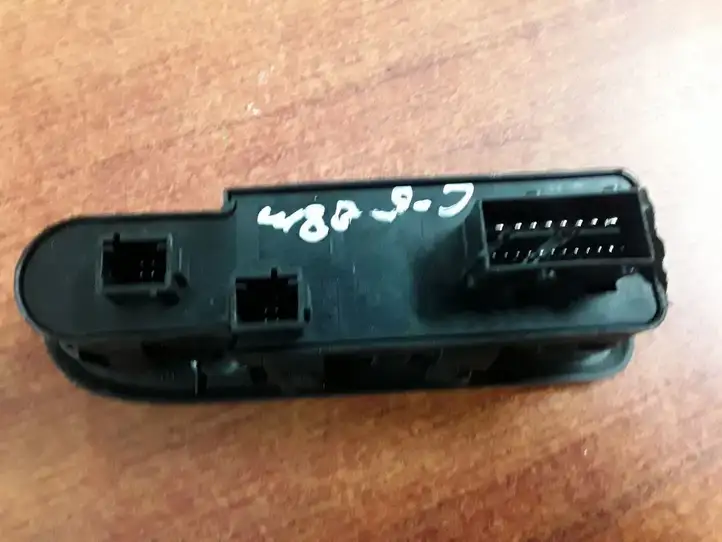 Citroen C5 (2008 - 2017) 96644917 Кнопка стеклоподъемников — фото 2