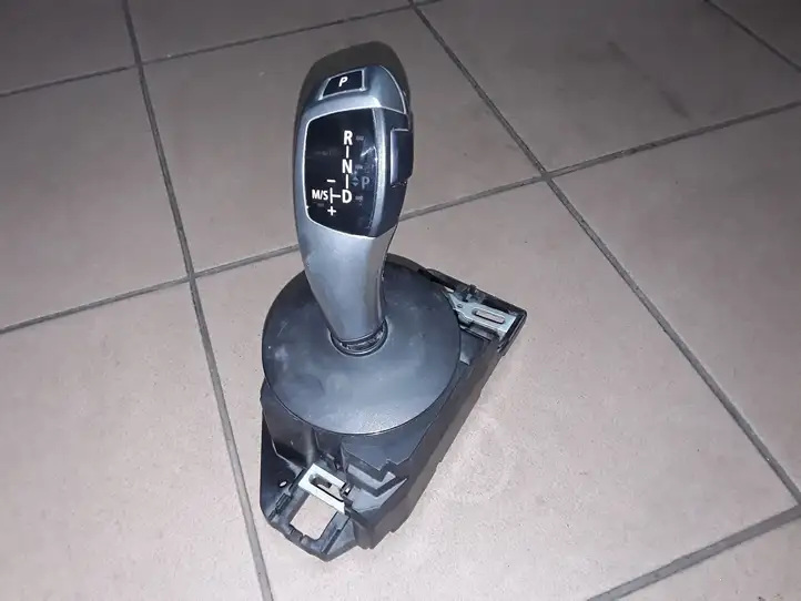 BMW 5 E60 E61 (2004 - 2010)  033810507 Механизм переключения передач (кулиса) (в салоне)