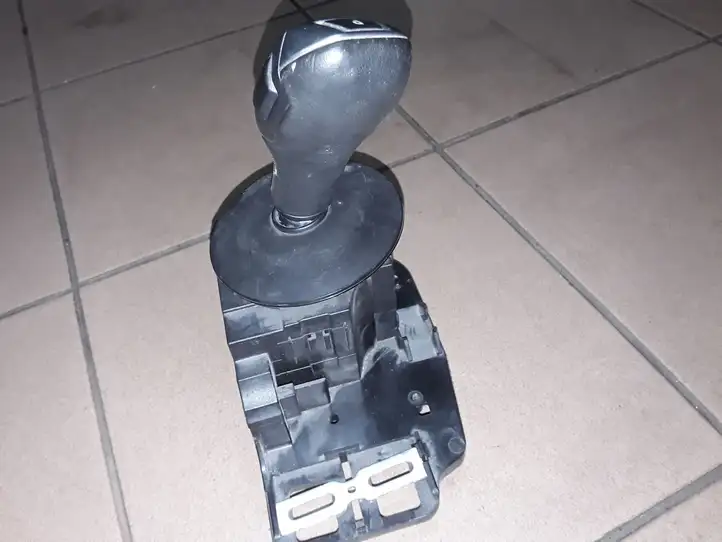 BMW 5 E60 E61 (2004 - 2010)  033810507 Механизм переключения передач (кулиса) (в салоне)