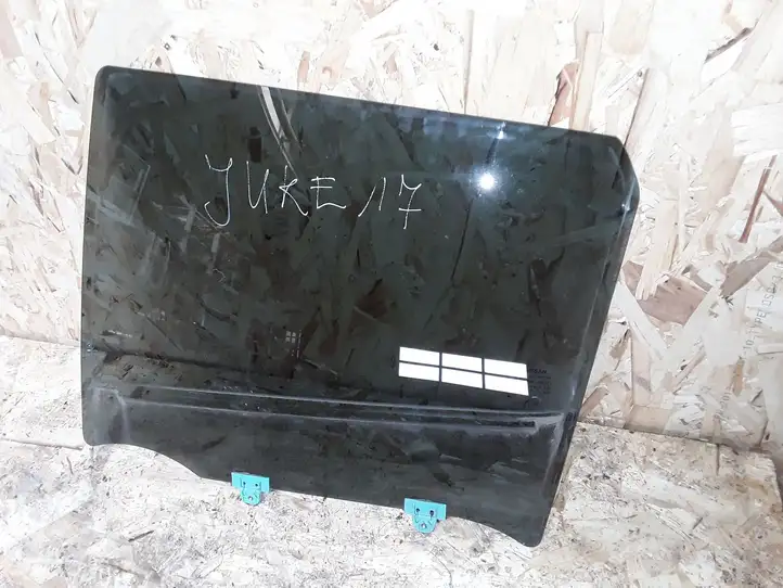 Nissan Juke I F15 (2010 - 2018) 43R006723 Стекло задней двери — фото 1