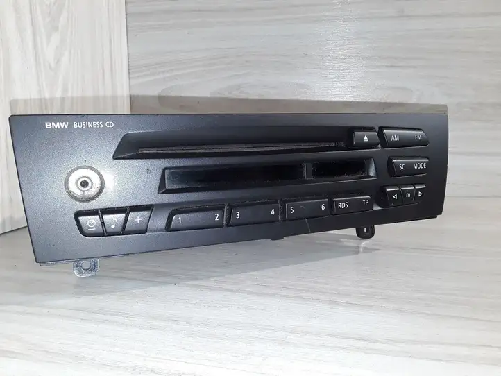 BMW 1 E81 E87 (2004 - 2011) VP4KAF18C838GN Магнитола / мультимедийная система — фото 1