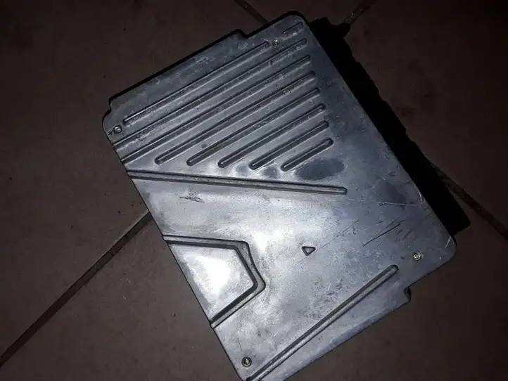 Volvo S80 (1998 - 2004)  MB0797008831 Блок управления двигателя