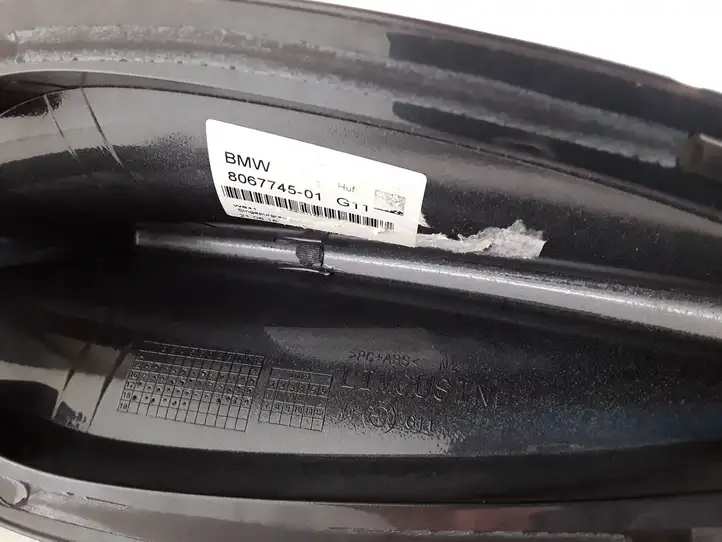 BMW M5 F90 (2017 - 2019) 806774501 Крышка GPS-антенны — фото 5