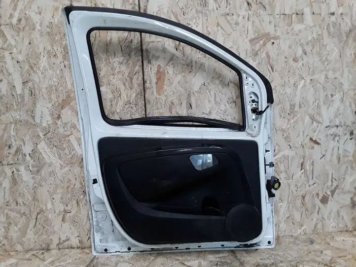 Fiat Fiorino (2008 - 2014) Дверь — фото 4