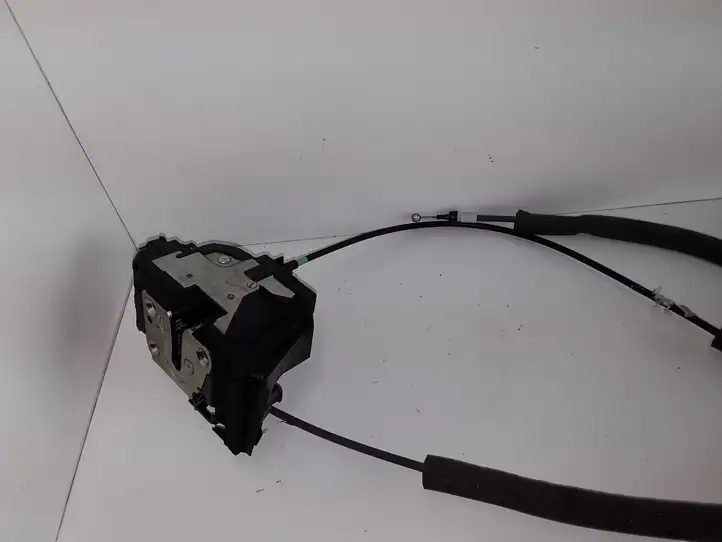 Nissan Juke I F15 (2010 - 2018) Замок передней двери — фото 2