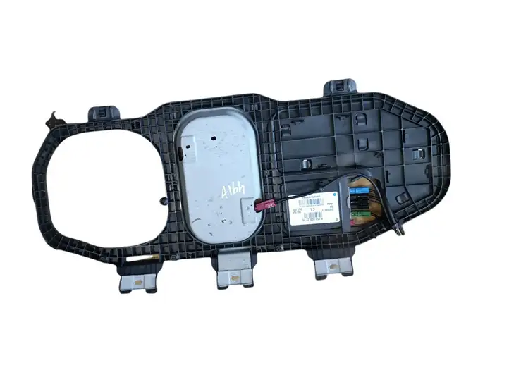 Mercedes-Benz ML W164 (2005 - 2011) A2518202275 Усилитель антенны — фото 2