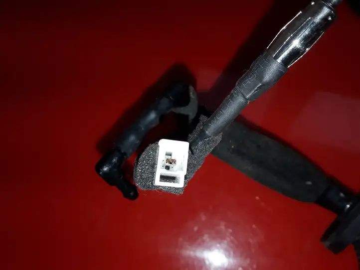 Chevrolet Captiva (2011 - 2013) 95913316 Прочая электропроводка — фото 3