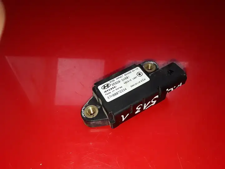 Hyundai Trajet (2000 - 2004) 959203A601 Датчик удара SRS — фото 1