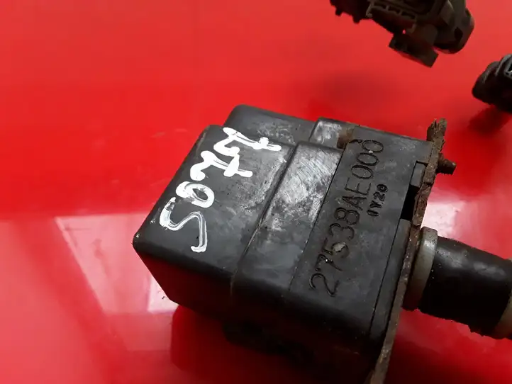 Subaru Outback (1998 - 2003) 27538AE000 Блок монтирования реле — фото 2