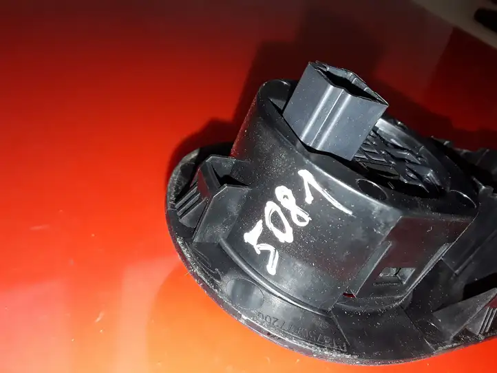 Nissan Qashqai (2006 - 2010) 96912JD60A Включатель блокировки дифференциалов — фото 4