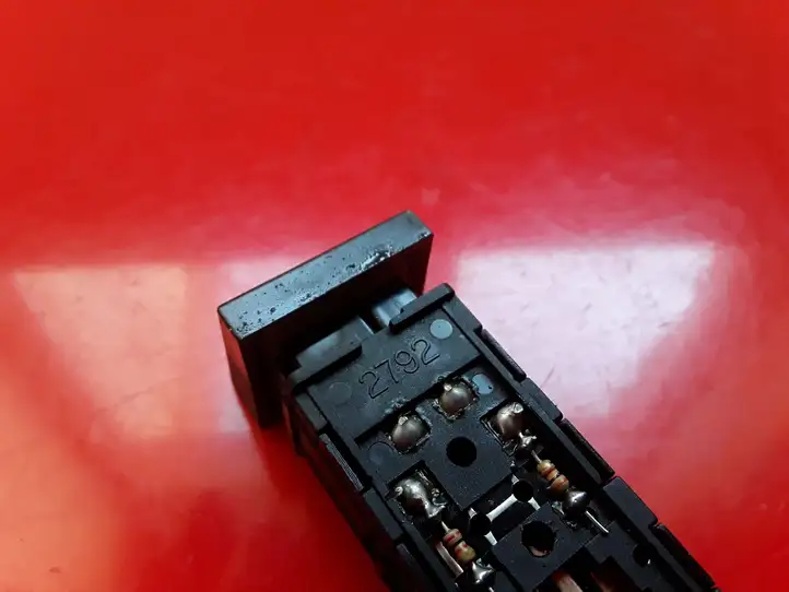 Hyundai Santa Fe (2005 - 2009) 2792 Включатель противотуманных фар — фото 2