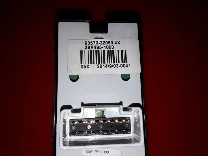 Hyundai i40 (2011 - ) 935703Z050 Блок кнопок стеклоподъемников — фото 3