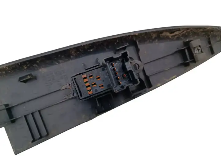 Nissan Note (E11) (2006 - 2014) Кнопка стеклоподъемников — фото 3