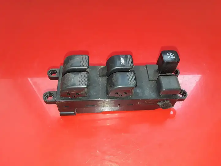 Subaru Outback (1998 - 2003) 83071AE021 Кнопка стеклоподъемников — фото 1