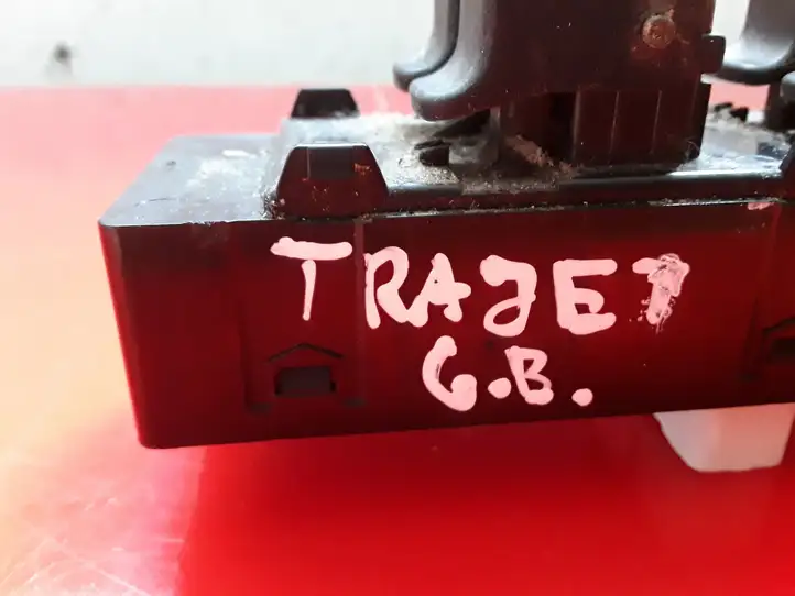 Hyundai Trajet (2004 - 2007) 620W03030 Кнопка стеклоподъемников — фото 2