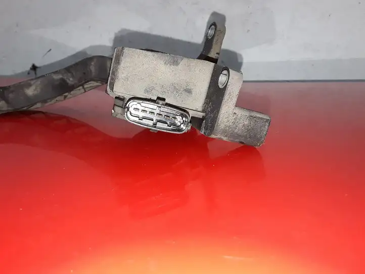 Iveco Daily 35-40.10 (2001 - 2016)  504061734 Педаль акселератора