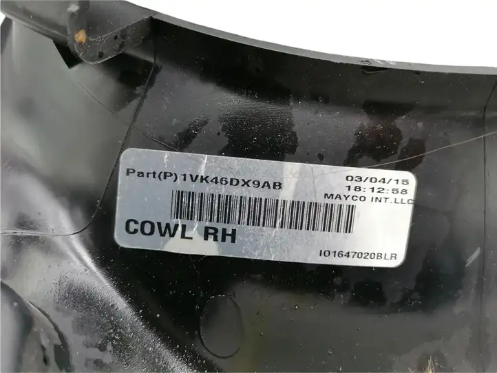 Jeep Grand Cherokee (2010 - 2021) 1VK46DX9AB Внутренняя отделка переднего порога — фото 3