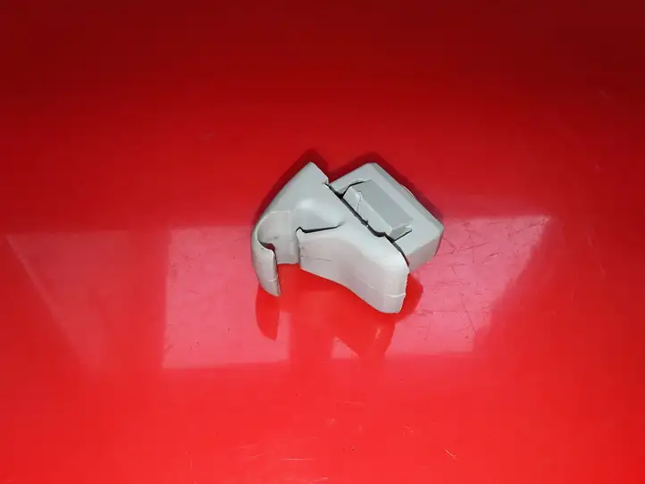 Citroen C-Crosser (2007 - 2013)   Держатель щитка от солнца