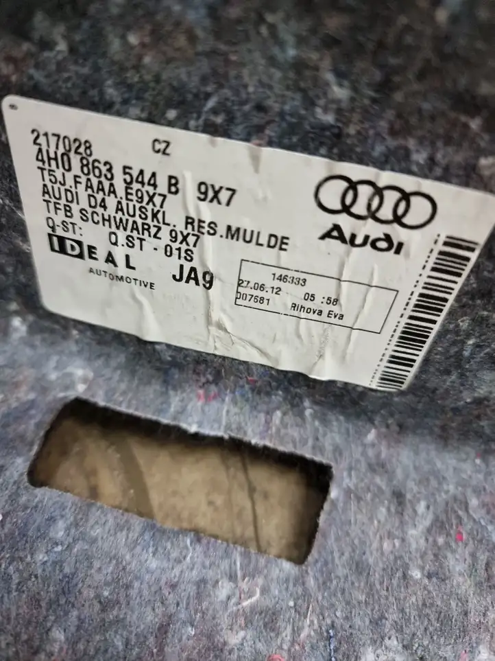 Audi A8 S8 D4 4H (2010 - 2014) 4H0863544B Обшивка ниши запасного колеса — фото 2