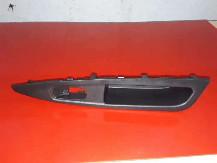 Nissan Qashqai (2013 - 2017) 829604EA0AX Накладка кнопки стеклоподъемника — фото 1
