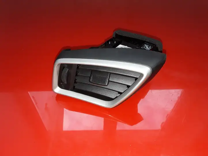 Nissan Qashqai (2013 - 2017) 687614EA0A Боковой воздушный дефлектор — фото 1