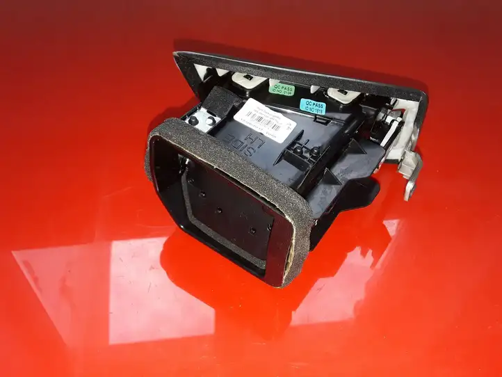 Nissan Qashqai (2013 - 2017) 687614EA0A Боковой воздушный дефлектор — фото 2