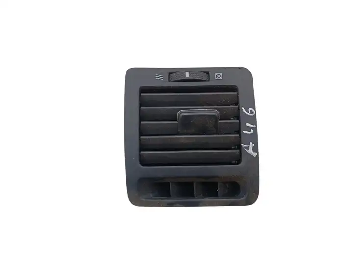 Toyota Corolla Verso E121 (2001 - 2004) 5566013020 Боковой воздушный дефлектор — фото 1