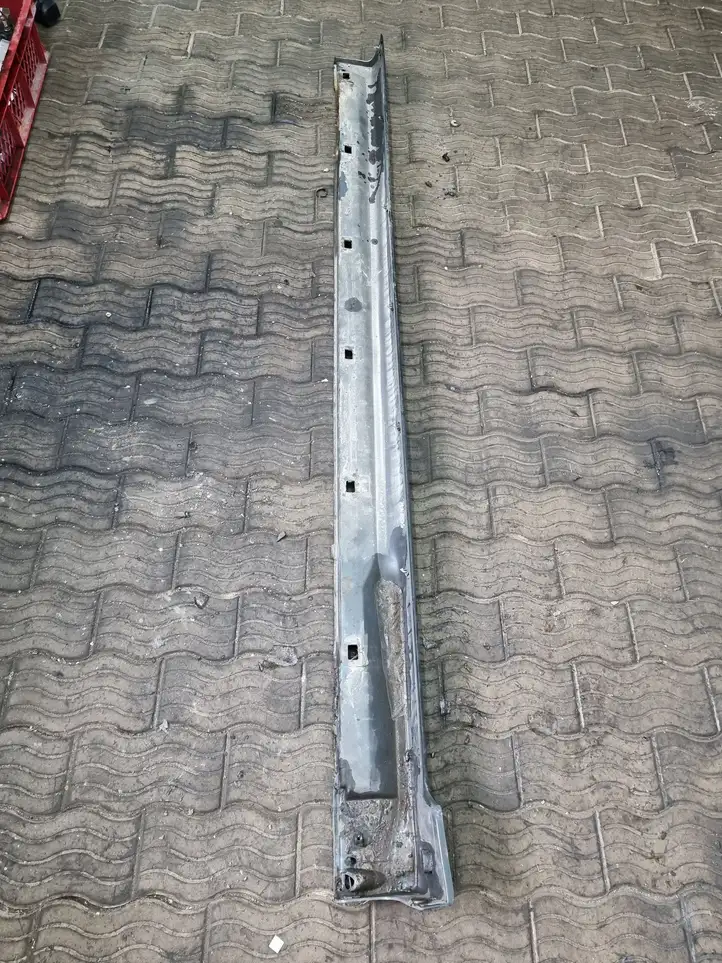 Subaru Outback (1998 - 2003) Порог кузова — фото 2
