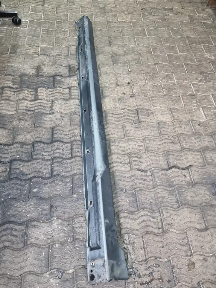 Subaru Outback (1998 - 2003) Порог кузова — фото 1