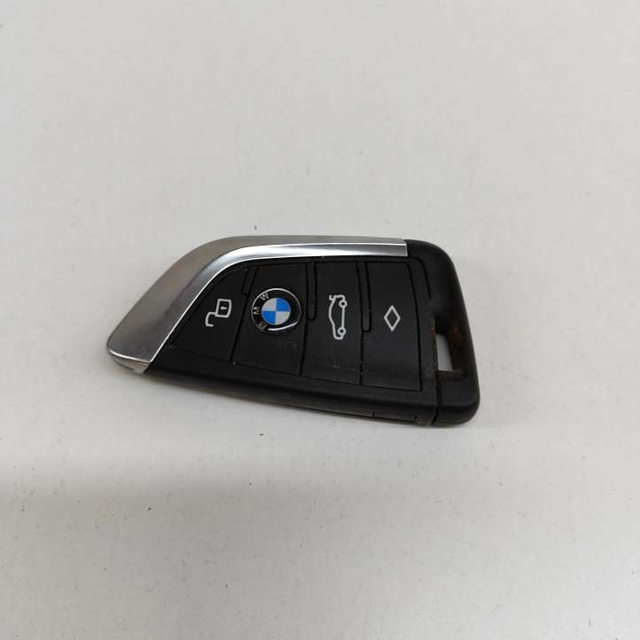 5A40690 BMW 1 F40 Užvedimo raktas (raktelis)/ kortelė