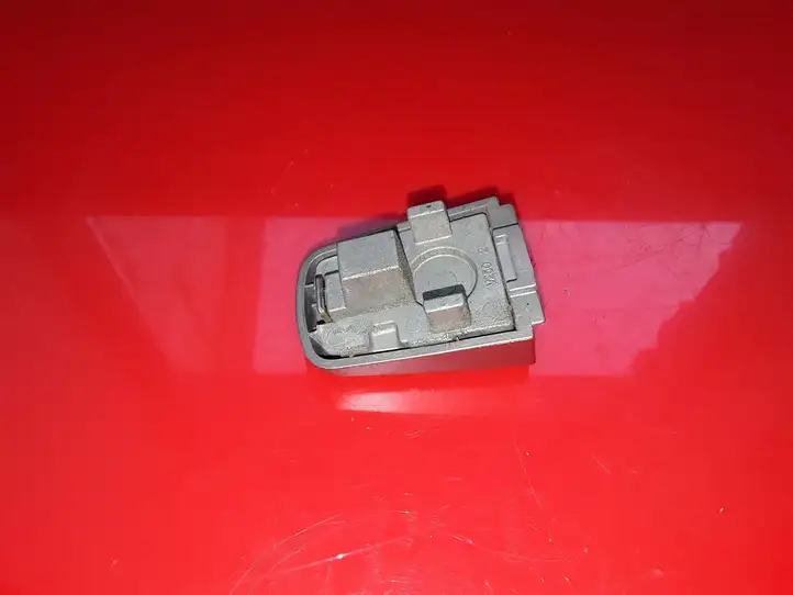 Chevrolet Captiva (2011 - 2013) C140 Накладка ручки двери — фото 3