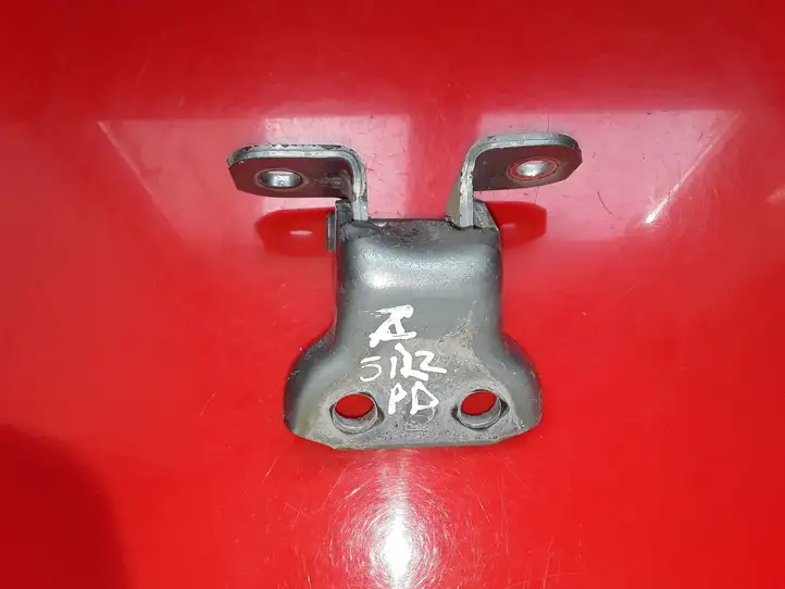 Toyota RAV 4 (XA30) (2006 - 2016) Нижняя петля передней двери — фото 3