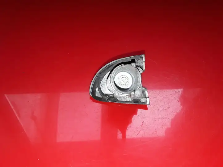 Volkswagen PASSAT B7 (2011 - 2014) Накладка ручки двери — фото 3