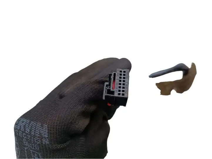 Volkswagen Golf Plus (2004 - 2008)  E1010836 Зеркало боковое с электрическим приводом