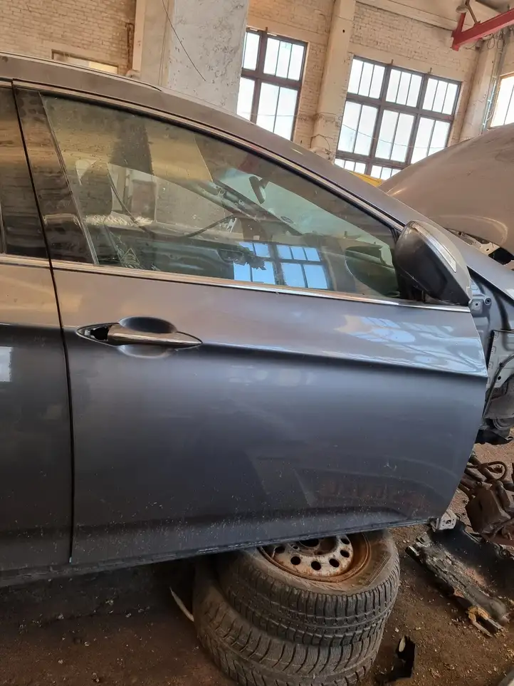 Hyundai i40 (2011 - ) Дверь — фото 1