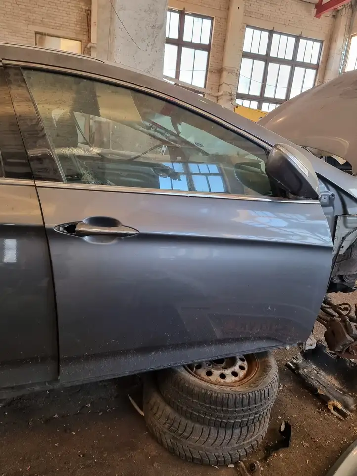 Hyundai i40 (2011 - ) Дверь — фото 2