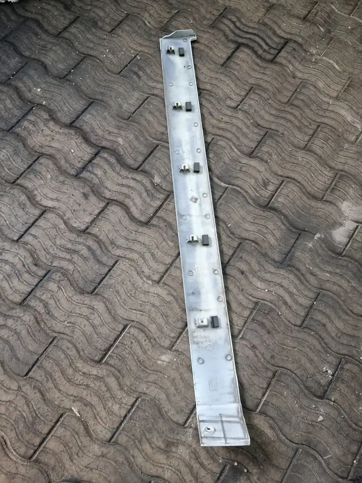 Mercedes-Benz Vito Viano W639 (2003 - 2010) A6396913108 Молдинги раздвижных дверей — фото 4