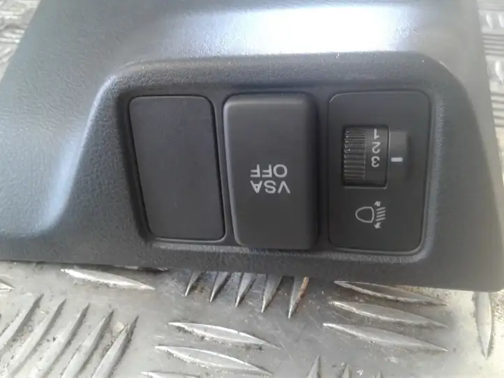 Honda FR-V (2004 - 2009) 77300SJD6010 Включатель регулировки высоты фонарей — фото 1