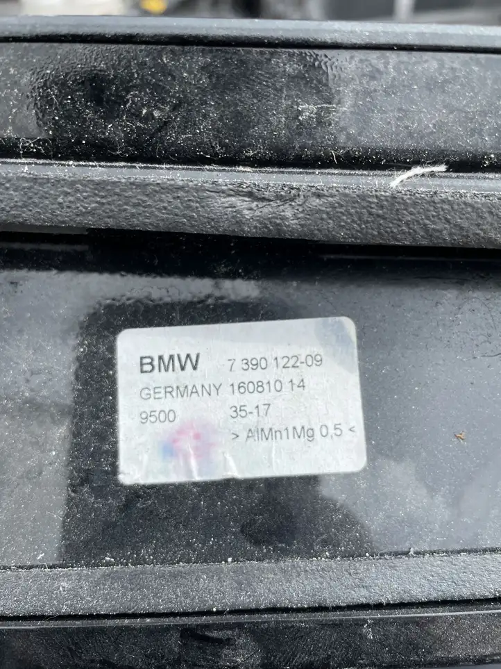 BMW 5 G30 G31 (2016 - ) 7390122 Прочая отделка передней двери — фото 1
