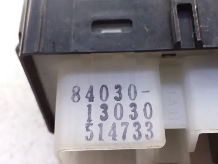 Toyota Corolla Verso E121 (2001 - 2004) 8403013030 Кнопка стеклоподъемников — фото 4