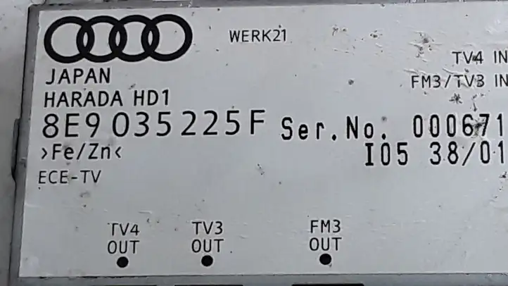 Audi A4 S4 B6 8E 8H (2000 - 2006) 8E9035225F Усилитель антенны — фото 2