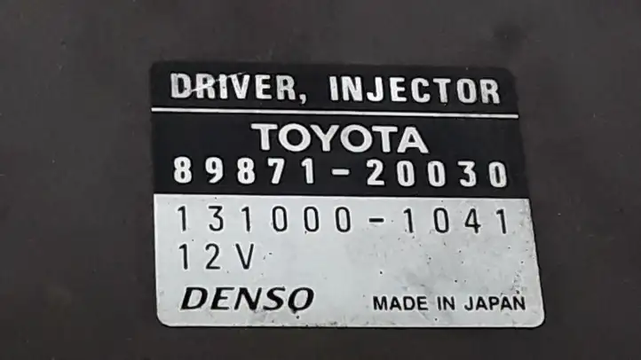 Toyota Avensis Verso (2001 - 2004) 8987120030 Блок управления форсунками — фото 2
