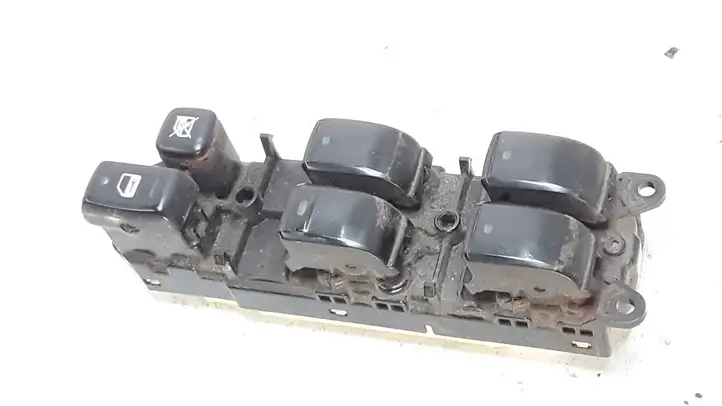Toyota Avensis Verso (2001 - 2004) 8404044030 Блок кнопок стеклоподъемников — фото 1