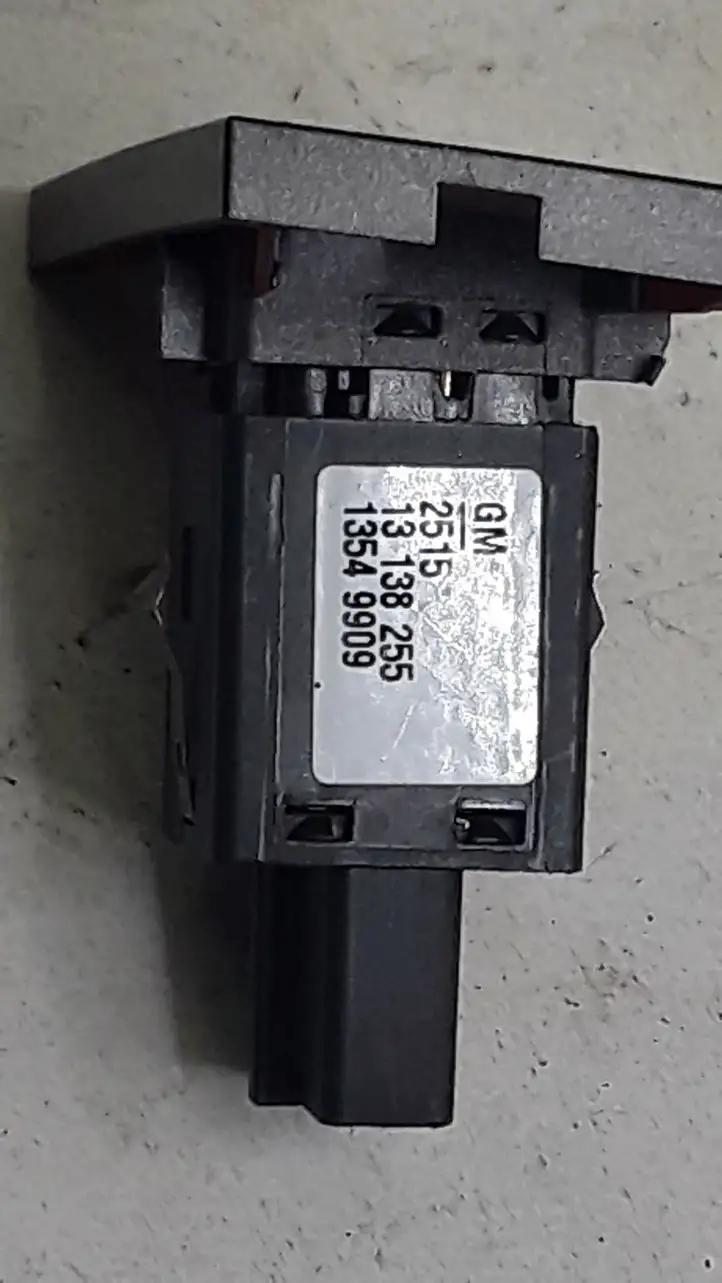 Opel Vectra C (2005 - 2009) 13138255 Включатель аварийных фонарей — фото 2