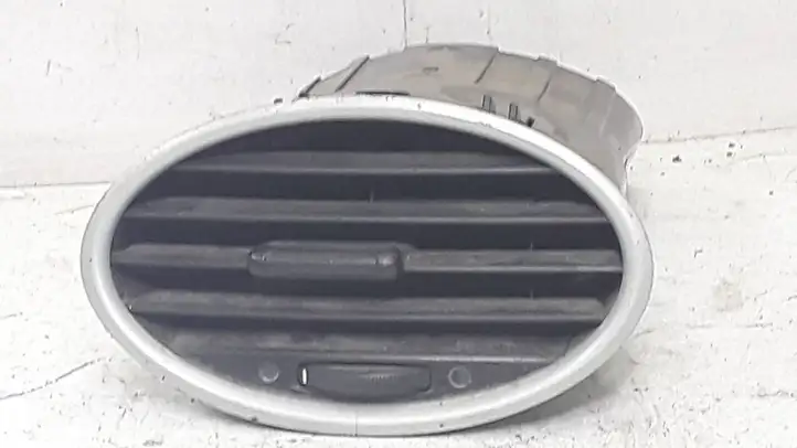 Ford Focus (2005 - 2008) 4m51a014l21ad Боковой воздушный дефлектор — фото 1