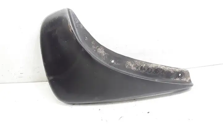 Chrysler Voyager (2001 - 2004)  83039 Задний брызговик