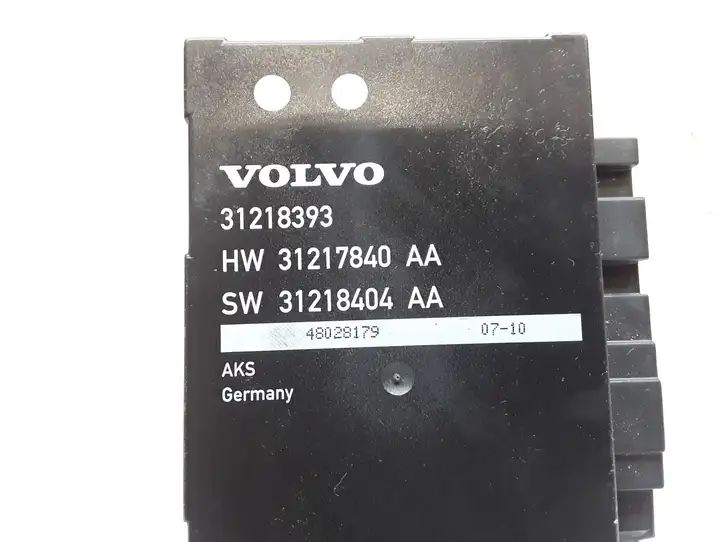 Volvo V70 (2007 - 2013) 31218393 Блок управления крышкой багажника — фото 3