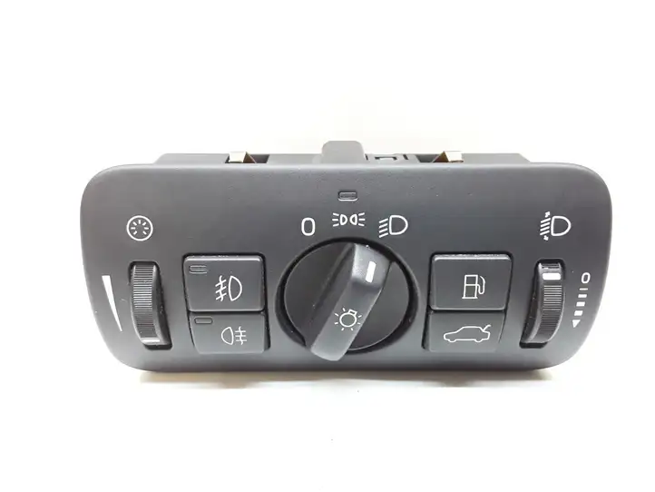 Volvo V70 (2007 - 2013) 30739415 Включатель фонарей — фото 1